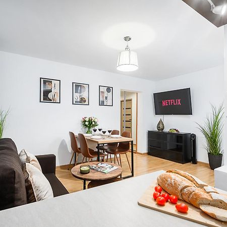 Lumina Apartment Opposite The Palace Of Culture And Science Варшава Экстерьер фото